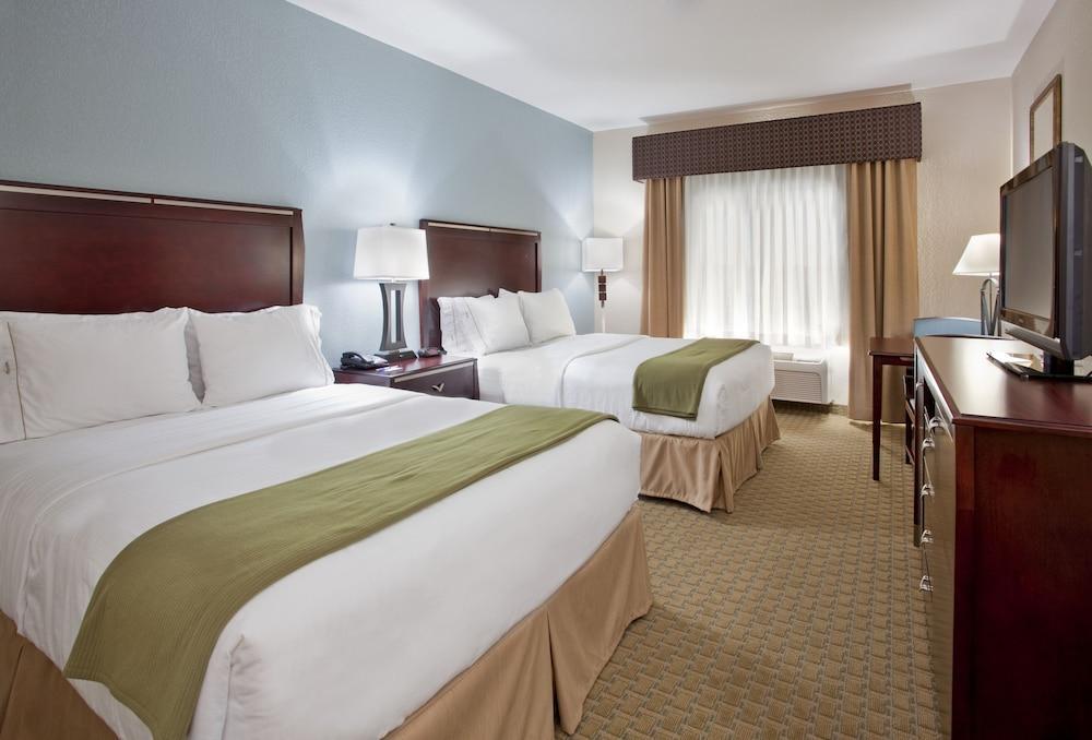 Holiday Inn Express & Suites Pittsburg By Ihg Exterior photo
