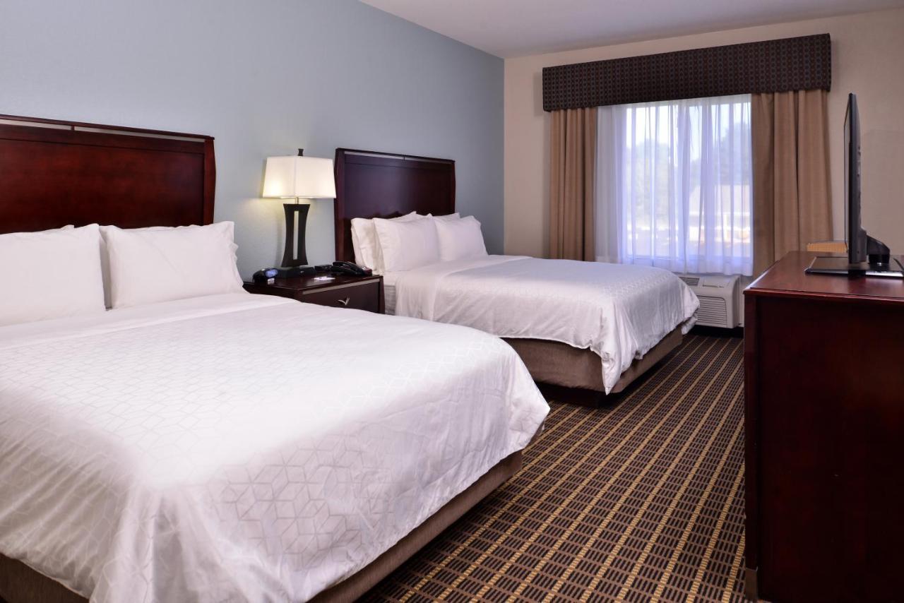 Holiday Inn Express & Suites Pittsburg By Ihg Exterior photo